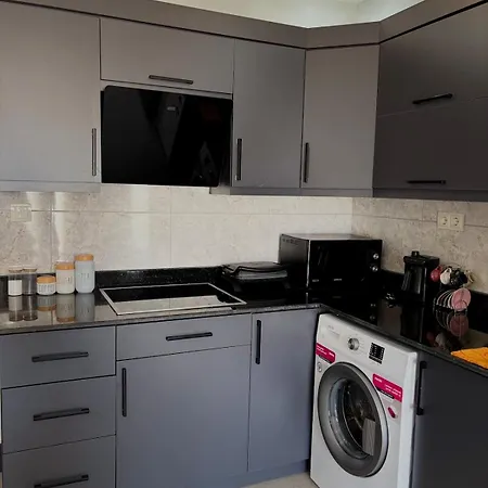 With Jacuzzi And Pool 10 Minutes From The Deadsea Daire