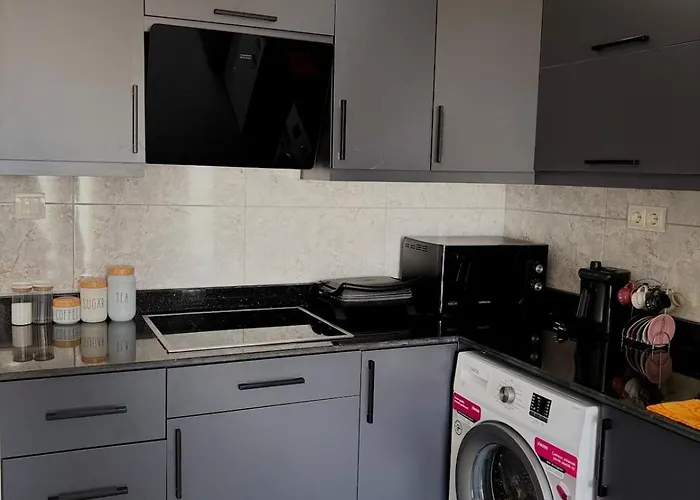 With Jacuzzi And Pool 10 Minutes From The Deadsea Daire